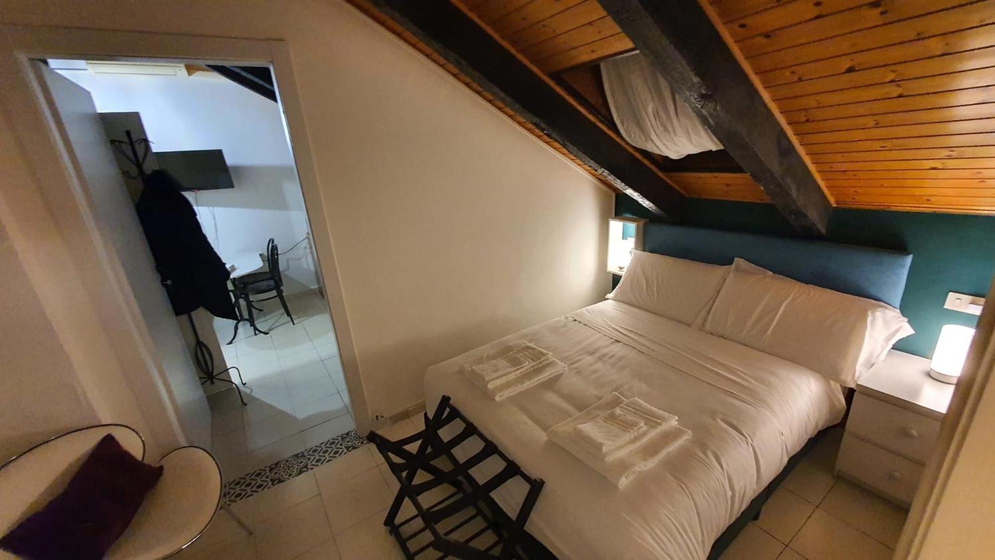 Ferienwohnung Mercanti Attic Version Mailand Exterior foto